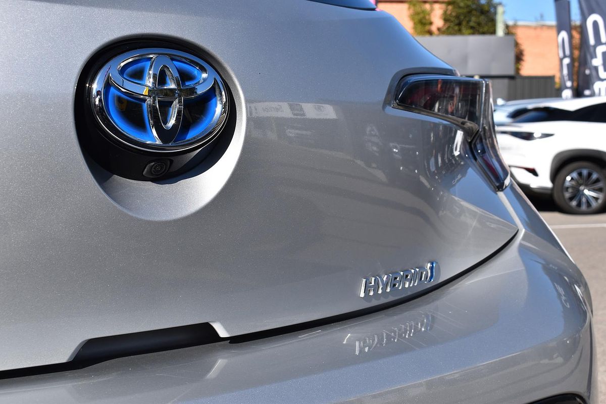 2019 Toyota Corolla ZR Hybrid ZWE211R