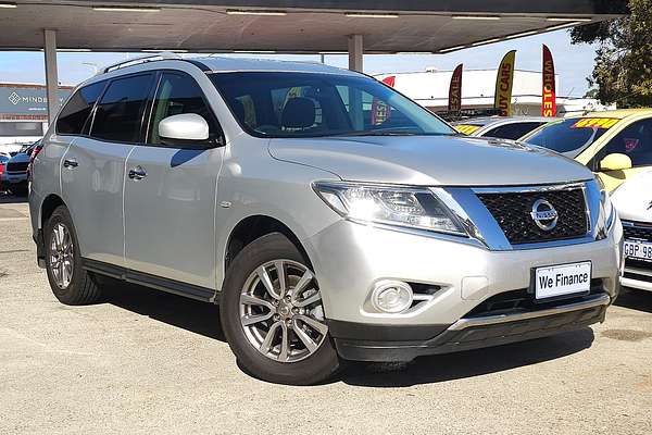 2015 Nissan Pathfinder ST R52