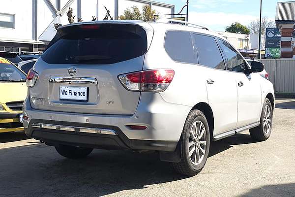 2015 Nissan Pathfinder ST R52
