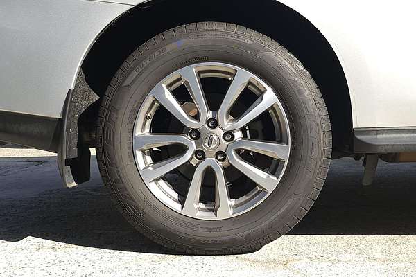 2015 Nissan Pathfinder ST R52