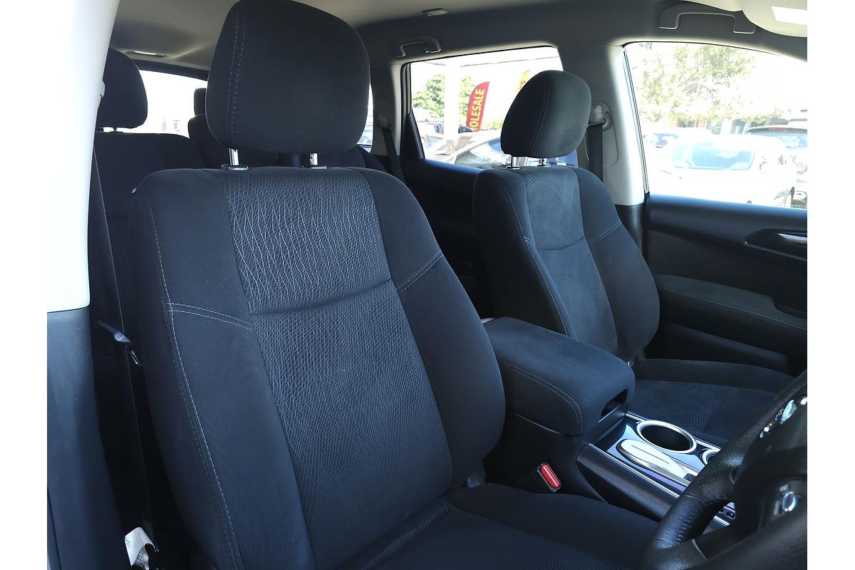 2015 Nissan Pathfinder ST R52