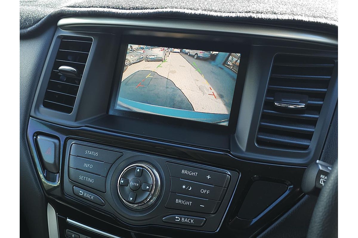 2015 Nissan Pathfinder ST R52