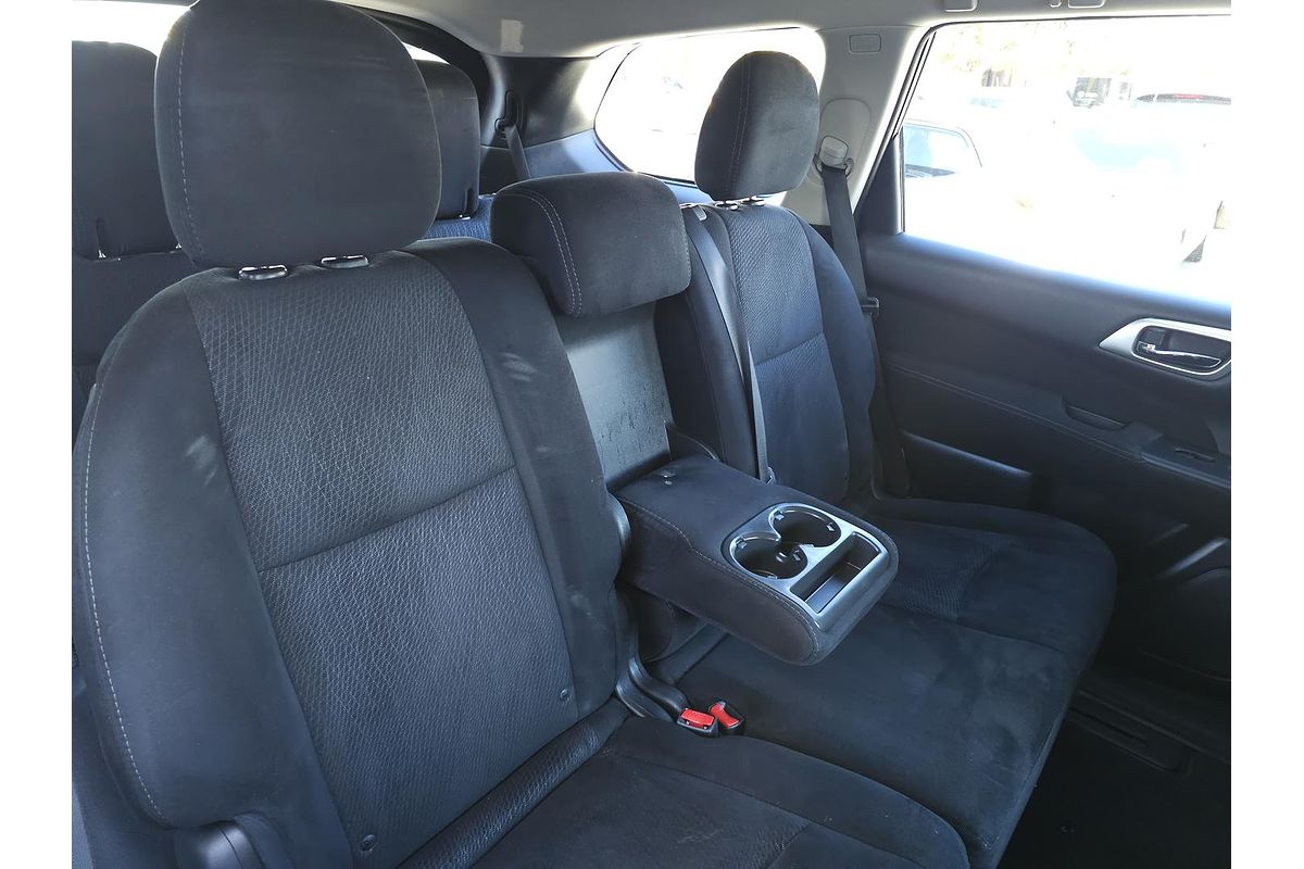 2015 Nissan Pathfinder ST R52