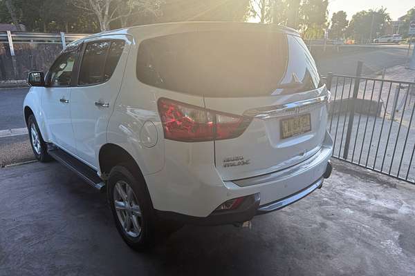2014 Isuzu MU-X LS-U
