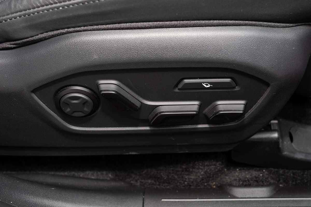 2024 Hyundai Santa Fe Hybrid Calligraphy MX5.V1