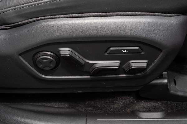 2024 Hyundai Santa Fe Hybrid Calligraphy MX5.V1