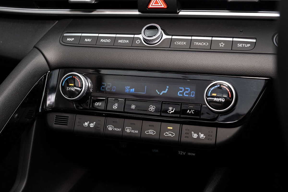 2024 Hyundai i30 Premium CN7.V2
