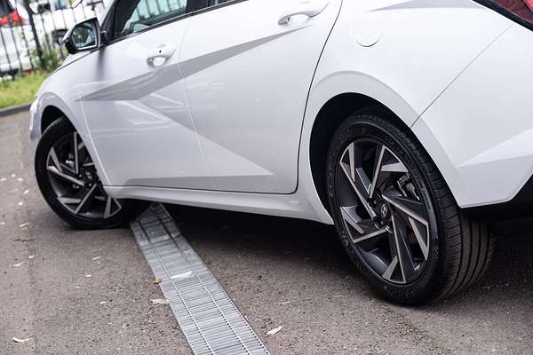 2024 Hyundai i30 Premium CN7.V2