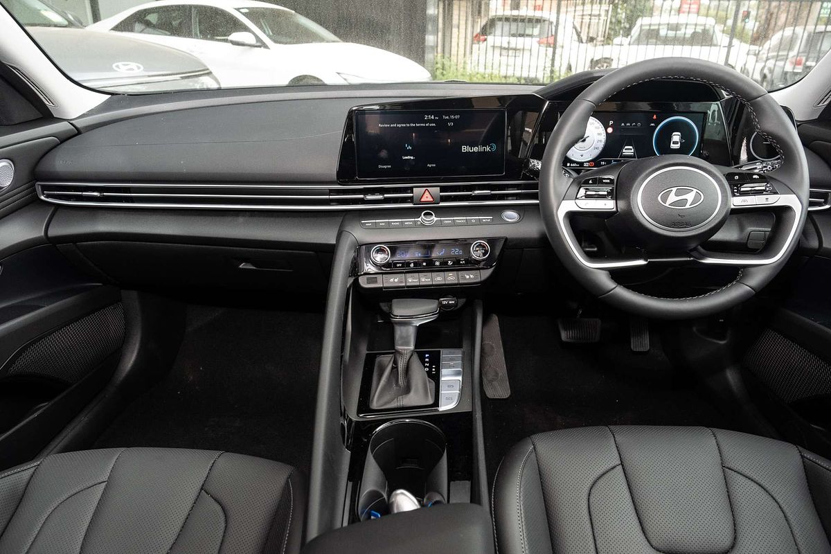 2024 Hyundai i30 Premium CN7.V2