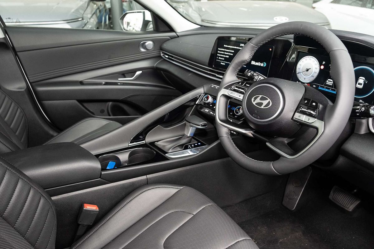 2024 Hyundai i30 Premium CN7.V2