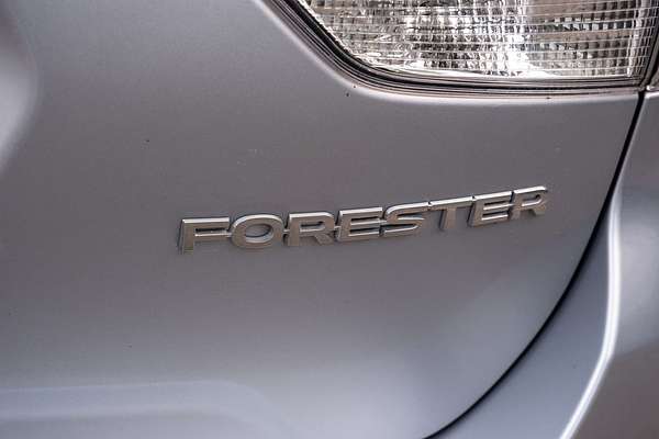 2022 Subaru Forester 2.5i Premium S5