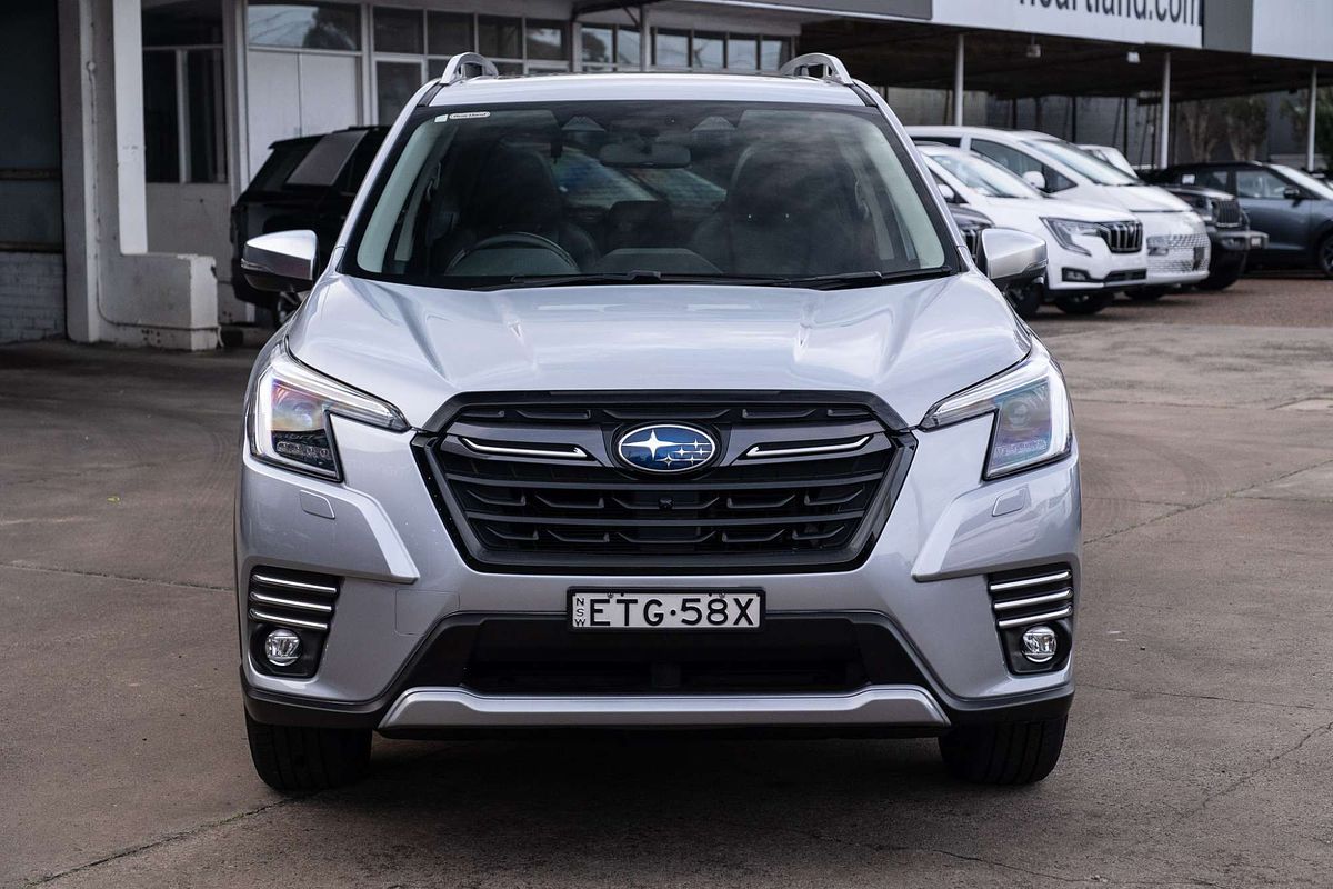 2022 Subaru Forester 2.5i Premium S5