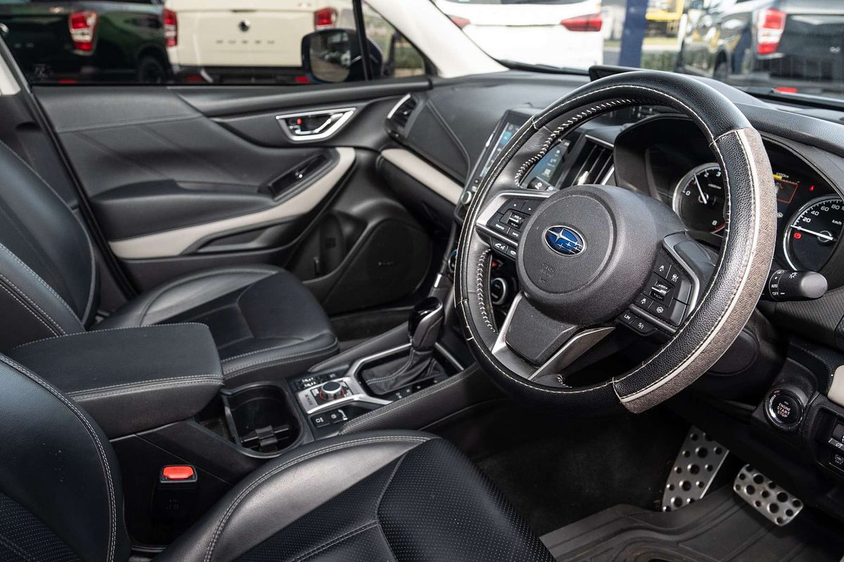 2022 Subaru Forester 2.5i Premium S5
