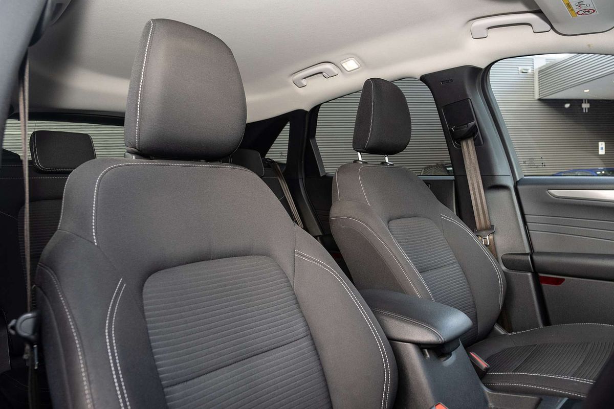 2023 Ford Escape ZH