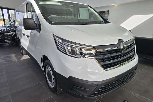 2024 Renault Trafic Pro X82 SWB
