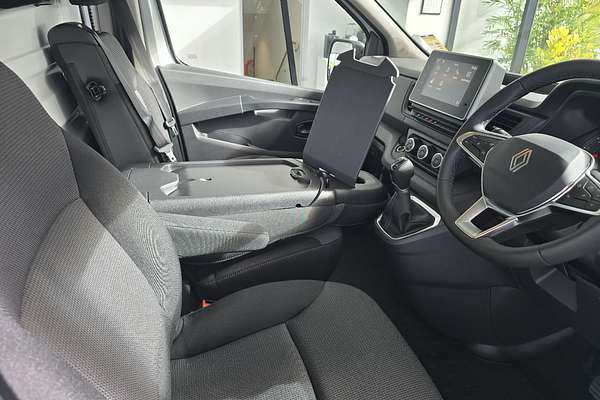 2024 Renault Trafic Pro X82 SWB