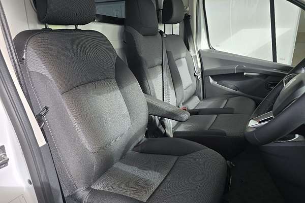 2024 Renault Trafic Pro X82 SWB