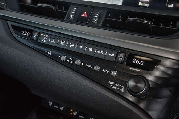 2019 Lexus ES ES300h F Sport AXZH10R