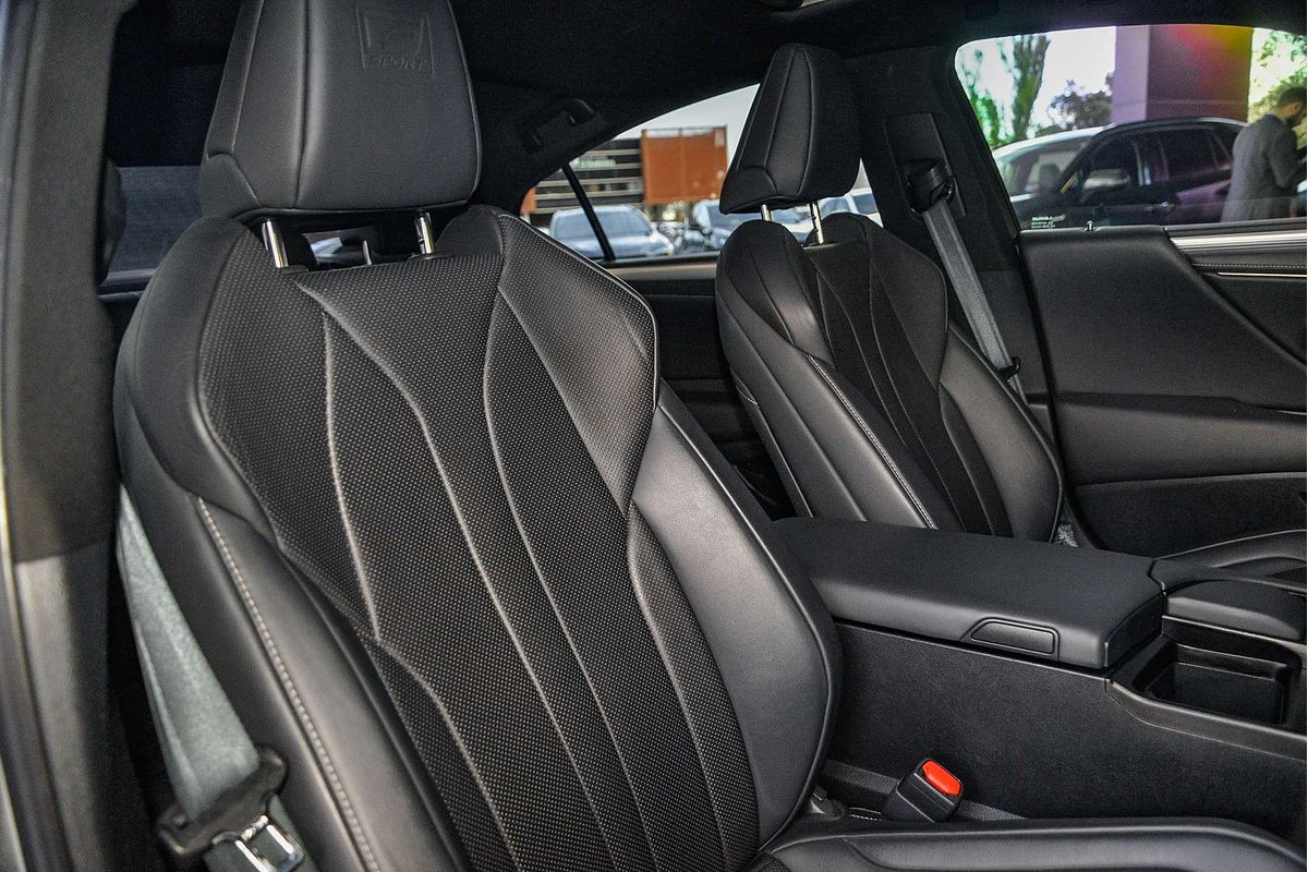 2019 Lexus ES ES300h F Sport AXZH10R