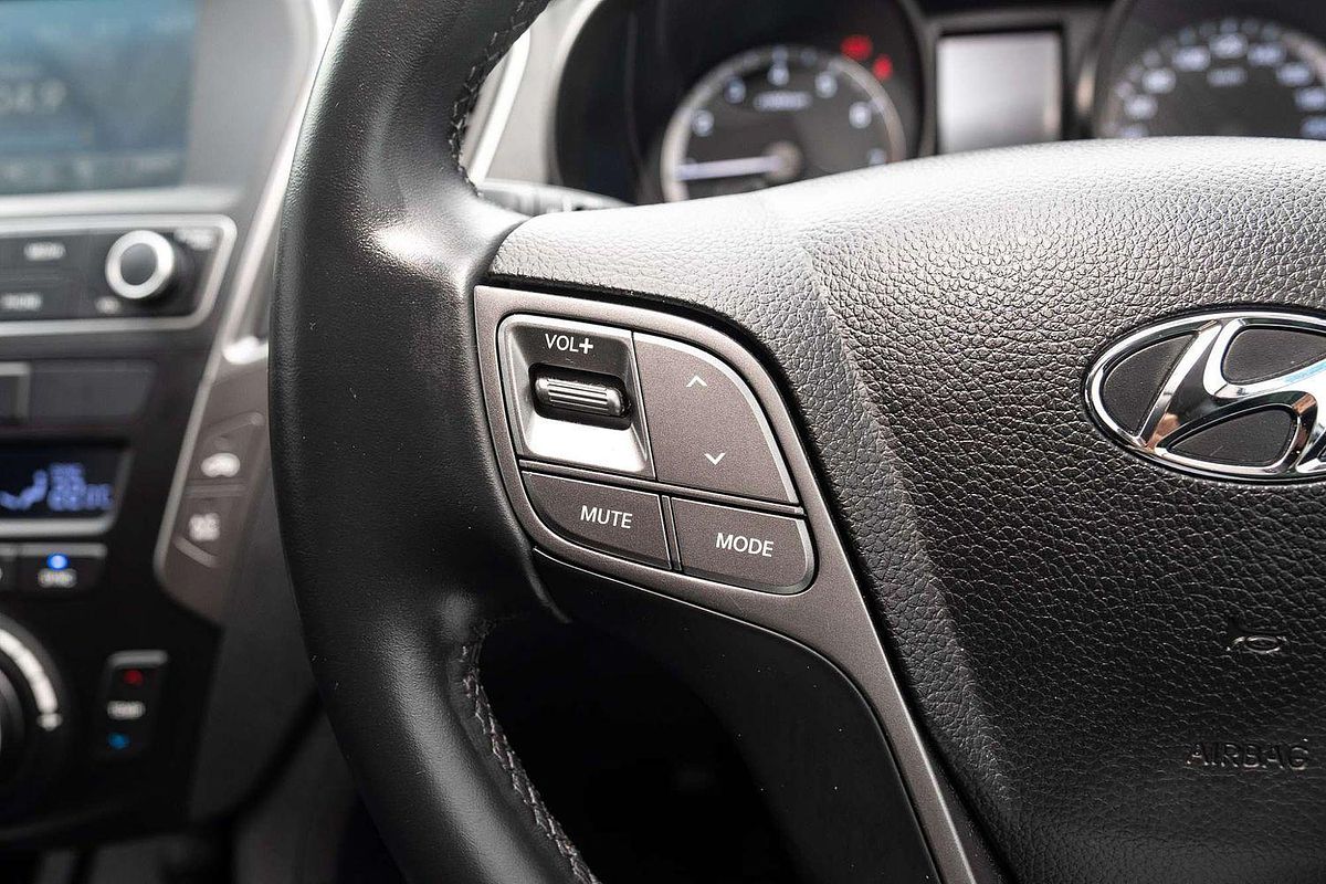 2016 Hyundai Santa Fe 30 Special Edition DM3 Series II