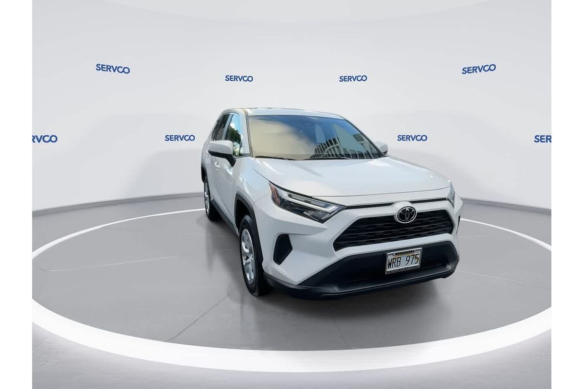 2023 Toyota RAV4 LE