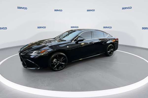 2025 Lexus ES F SPORT Design