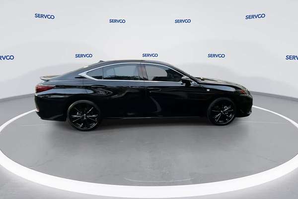 2025 Lexus ES F SPORT Design