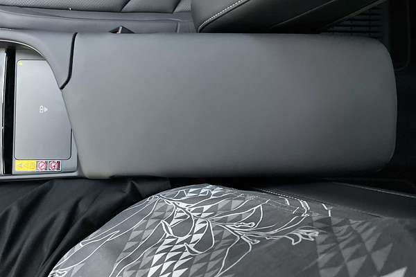 2025 Lexus ES F SPORT Design