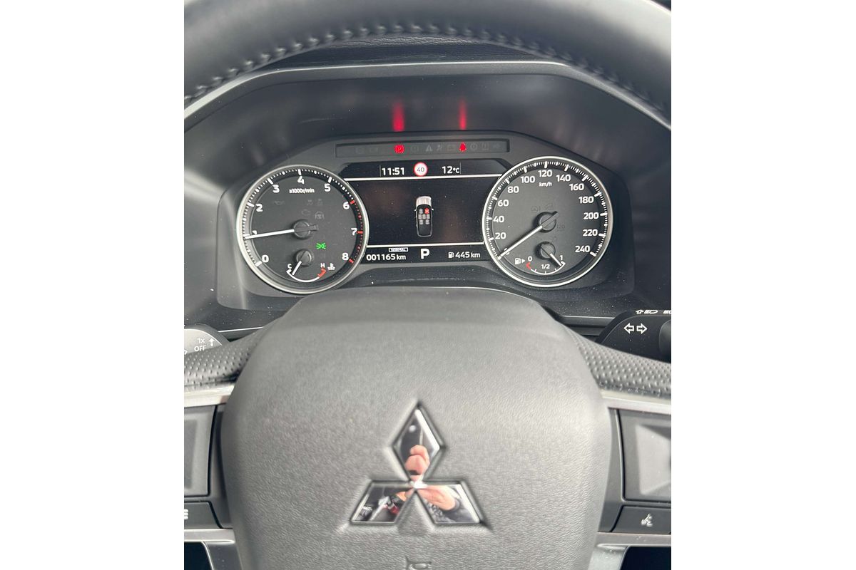 2022 Mitsubishi Outlander LS ZM