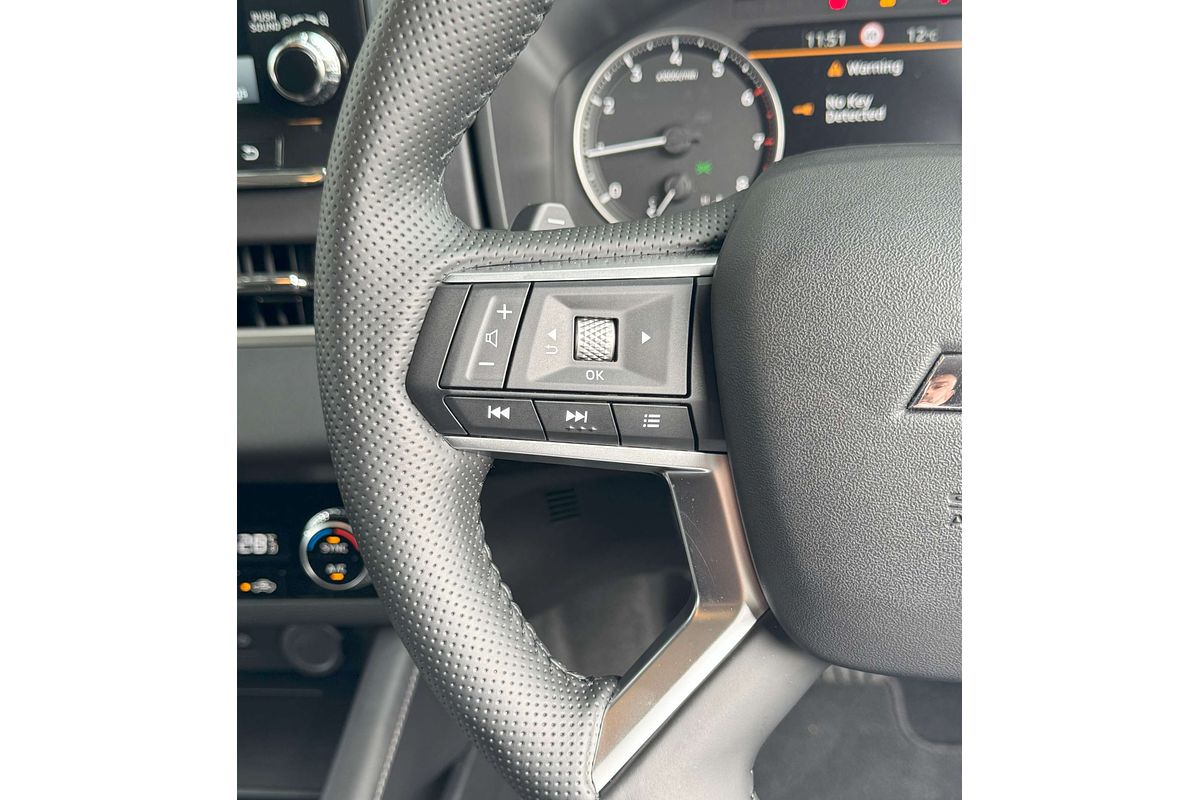 2022 Mitsubishi Outlander LS ZM