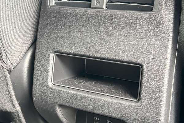 2022 Mitsubishi Outlander LS ZM