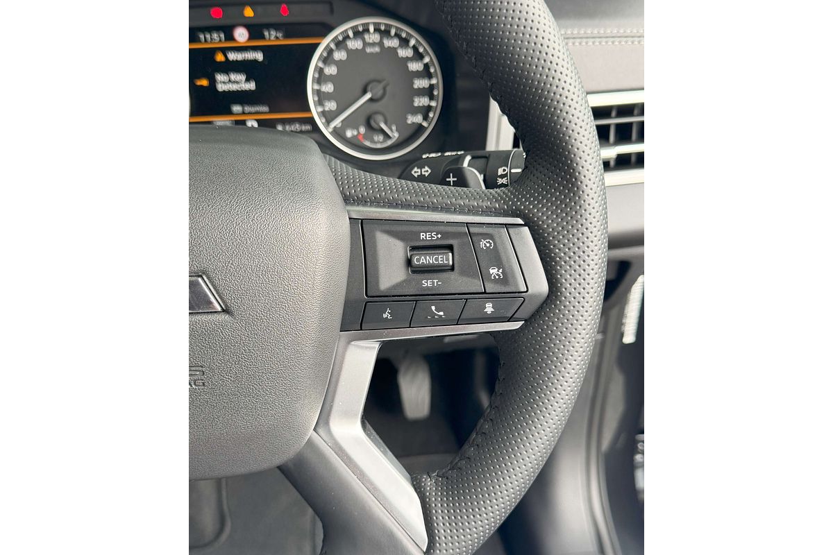 2022 Mitsubishi Outlander LS ZM
