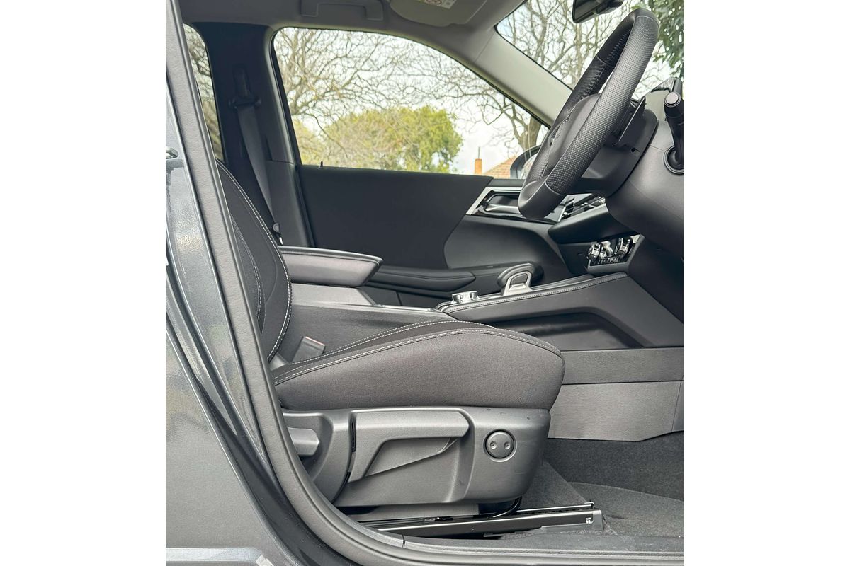 2022 Mitsubishi Outlander LS ZM