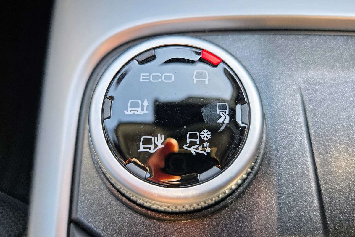 2023 GWM Tank 300 Ultra Hybrid P01