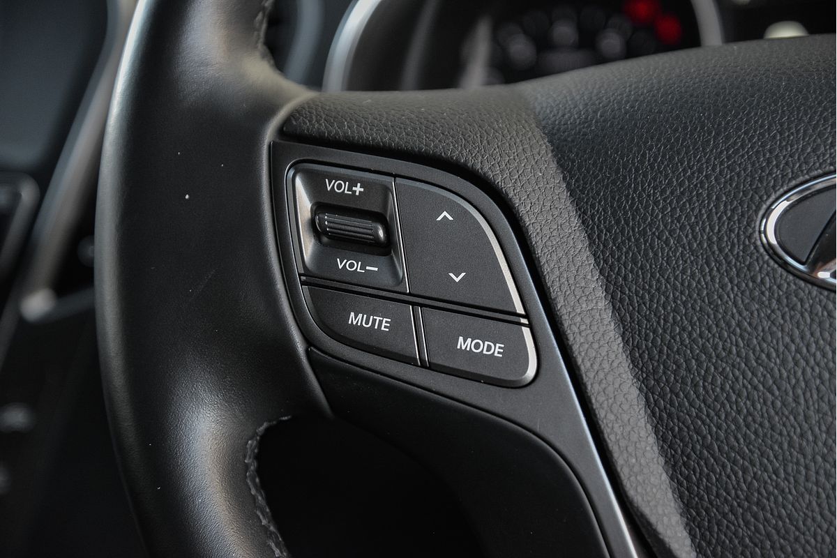 2017 Hyundai Santa Fe Active X DM5 Series II