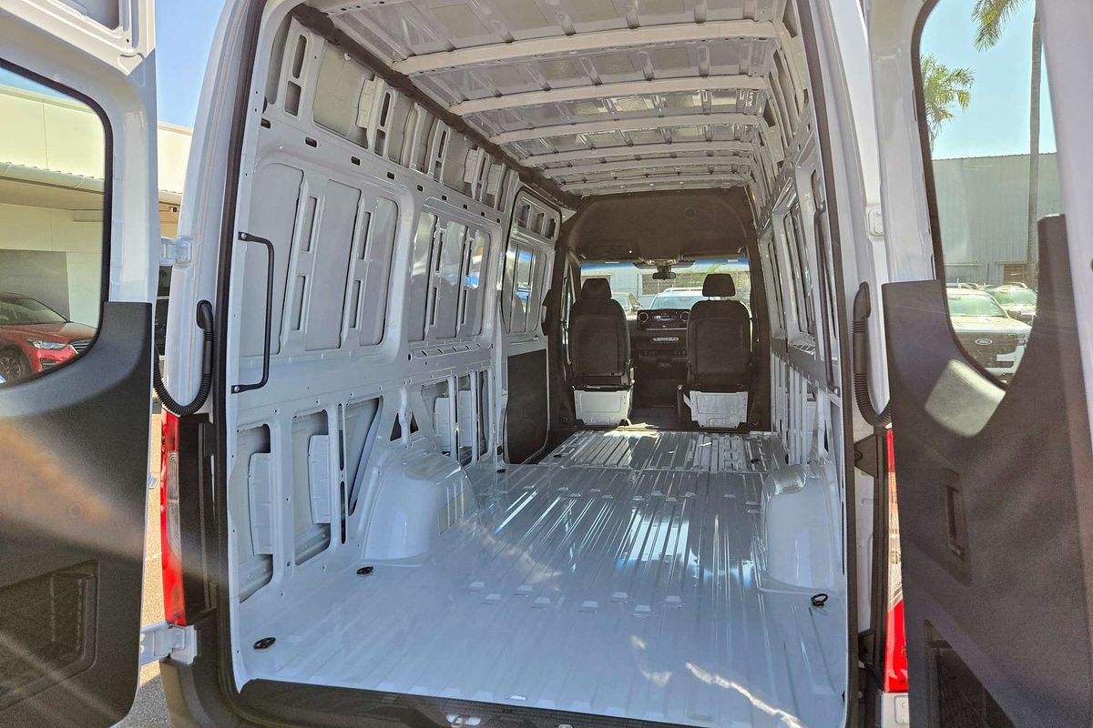 2025 Mercedes-Benz Sprinter 315CDI VS30 LWB