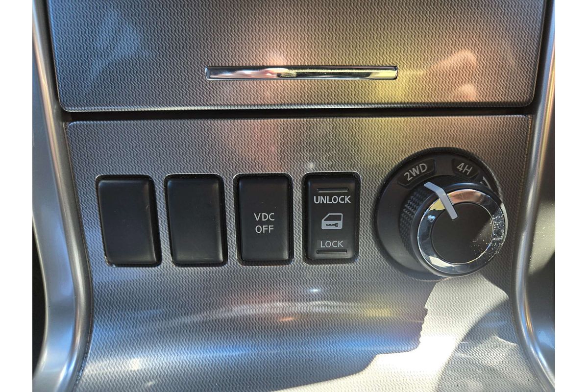 2012 Nissan Navara ST-X 550 D40 Series 5 4X4