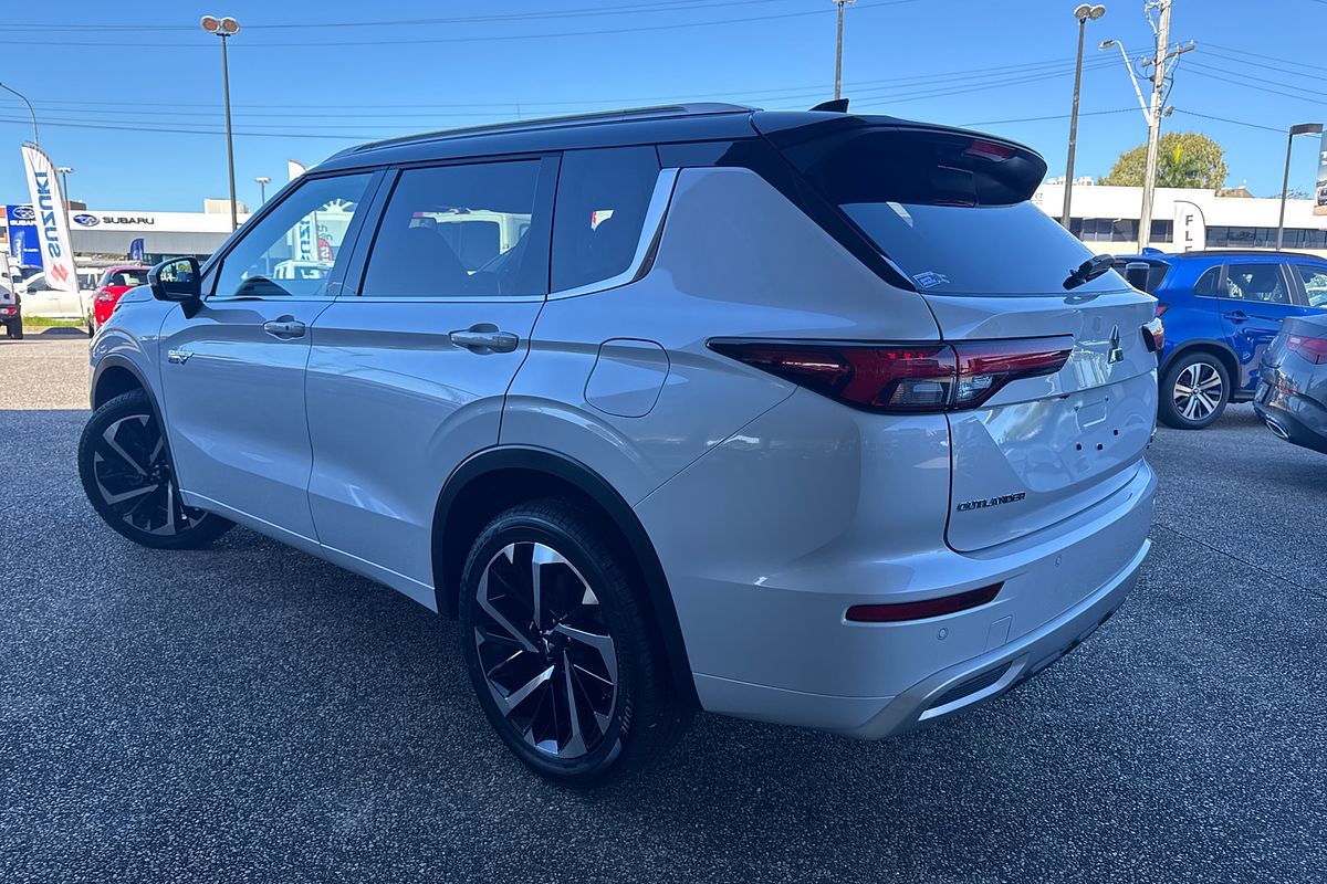 2024 Mitsubishi Outlander PHEV Exceed Tourer ZM