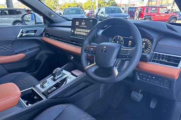 2024 Mitsubishi Outlander PHEV Exceed Tourer ZM
