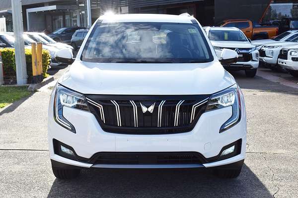 2025 Mahindra XUV700 AX7L