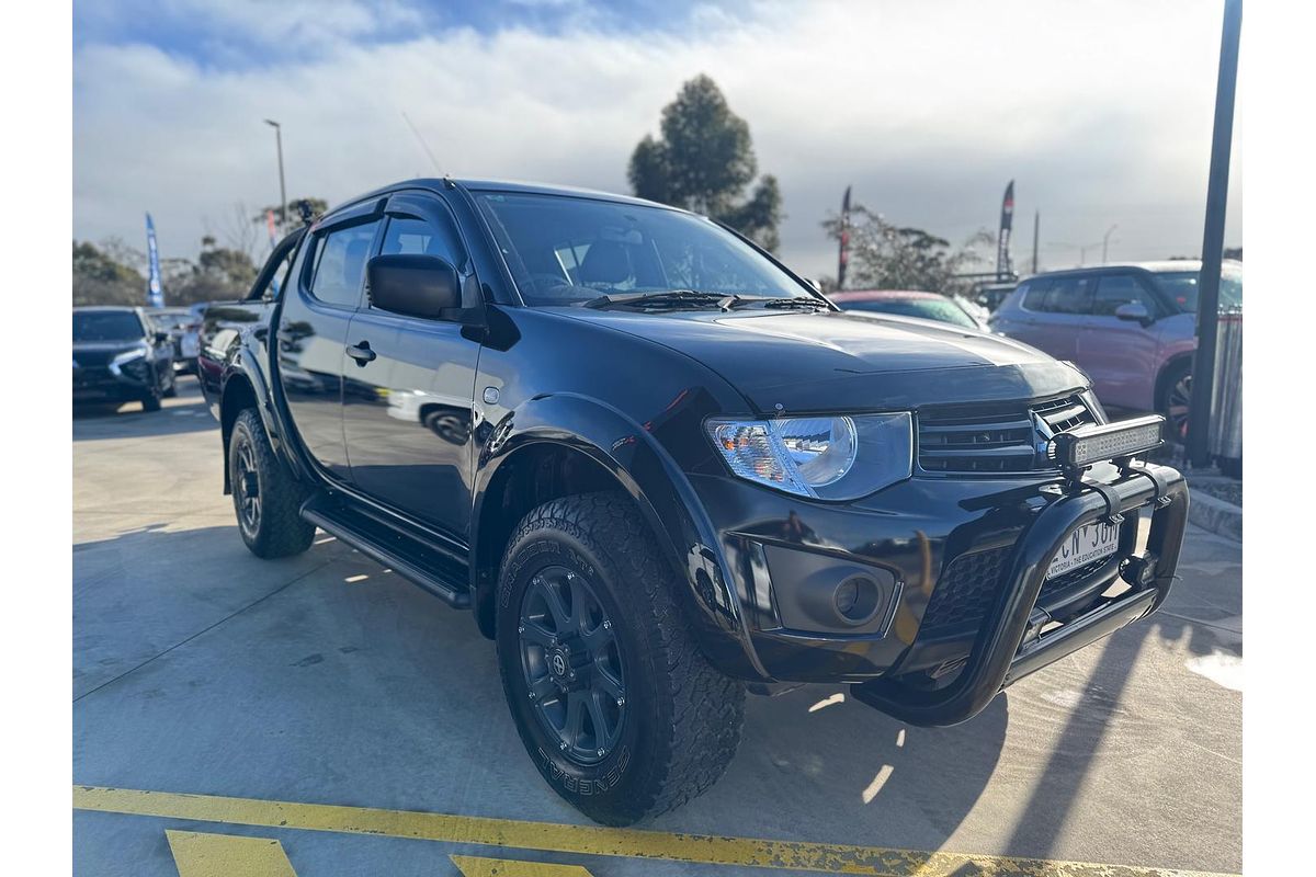2015 Mitsubishi Triton GLX MN 4X4