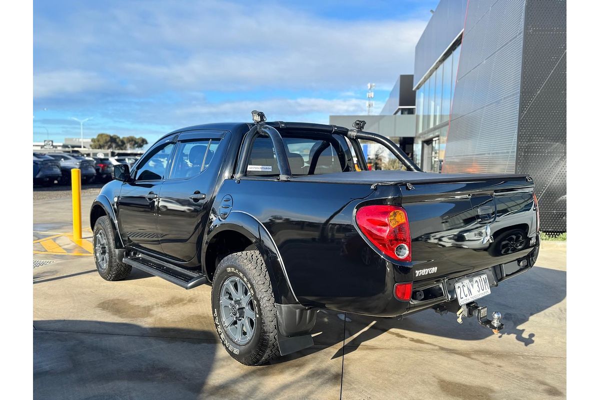 2015 Mitsubishi Triton GLX MN 4X4