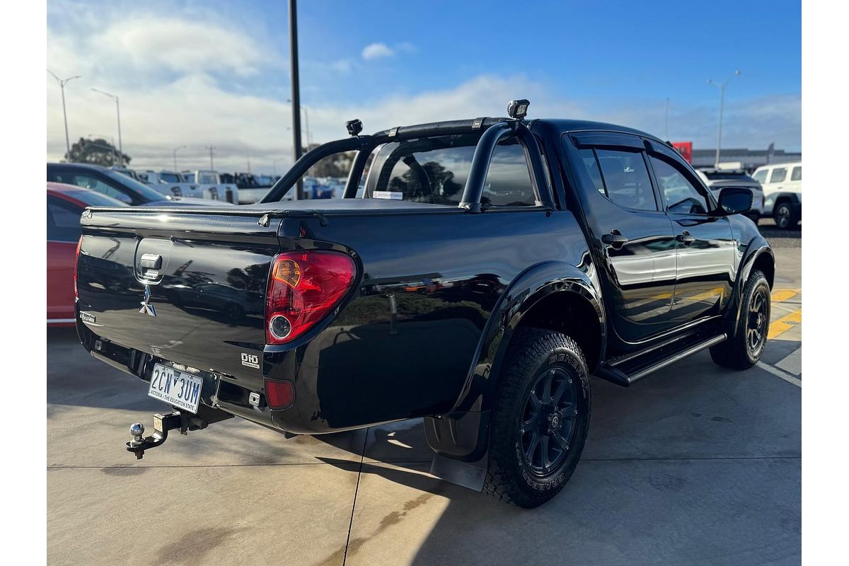 2015 Mitsubishi Triton GLX MN 4X4