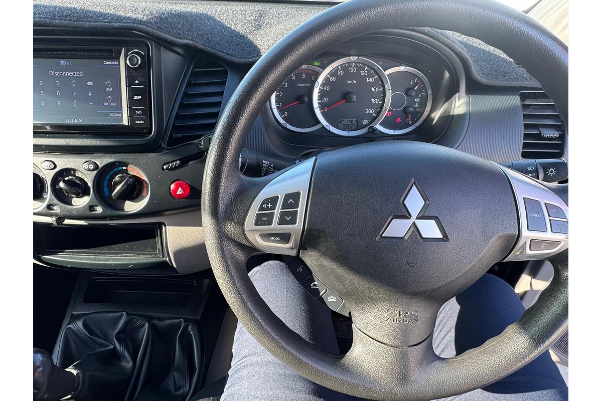 2015 Mitsubishi Triton GLX MN 4X4