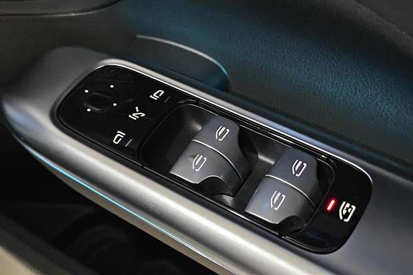 2023 Mercedes-Benz C-Class C200 W206
