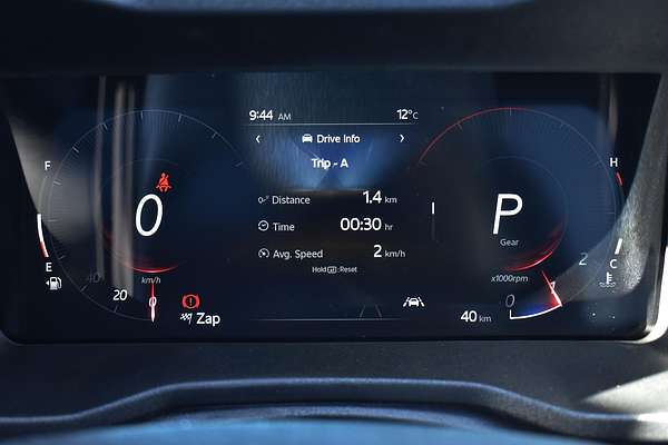 2025 Mahindra XUV3XO AX7L
