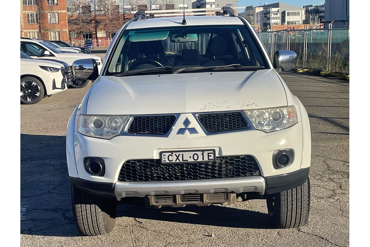 2011 Mitsubishi Challenger LS PB