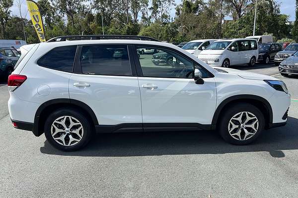 2022 Subaru Forester 2.5i S5
