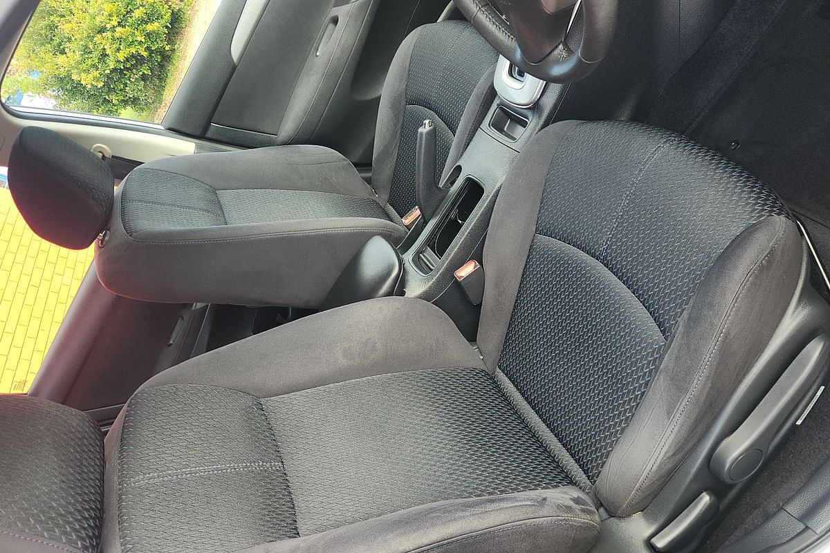 2013 Nissan Pulsar ST-L B17