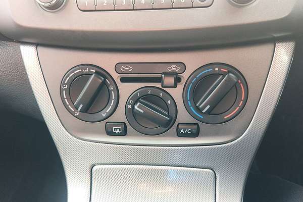 2013 Nissan Pulsar ST-L B17